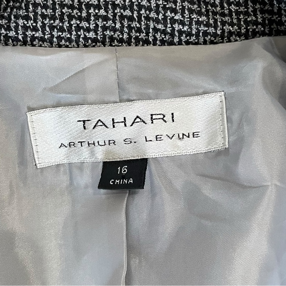 Tahari by Arthur Levine gray two piece skirt and jacket blazer tweed set… - Picture 4 of 7